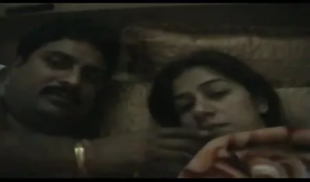 Seksi göt ensest erotik izle hatun sürmek büyük bir yapay penis ve fışkırtma