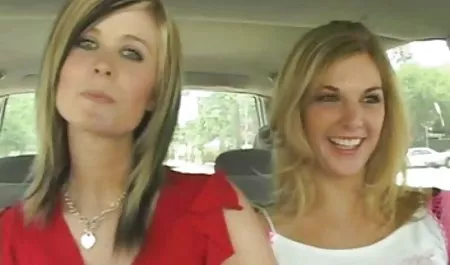 Sylvie Tapınak SEKS araba cum - Alman erotik mobil kızları