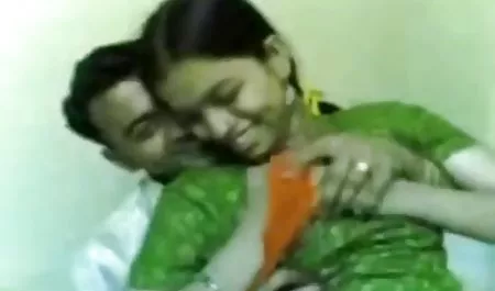 Yalnız çekici eğrileri ile erotik sex resimleri güzel kız