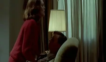 5 yıl sonra, onun köylüerotikfilim önüne ilk dick onu dener