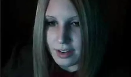 Sıcak kız erotiksexs öğrenci Macy kartel alır çivilenmiş