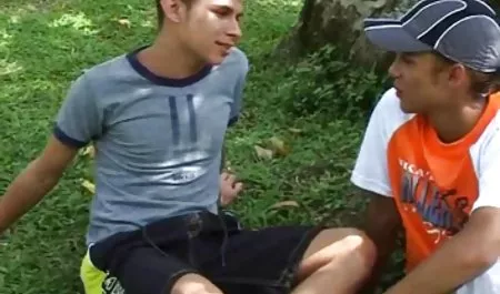 Sıcak Asya babe tüylü altyazili erotik kedi losyonları