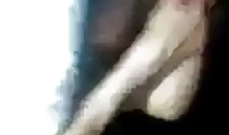 İngilizce MİLF tozluk ve erotik bedava film oynar onu soyma