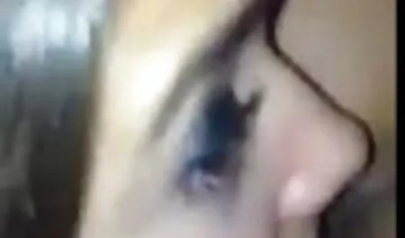 Ucube Bi-bi-si, üye çikolatalı bir sevgilisi olur büyük memeli erotik