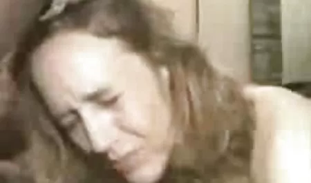 Boğazını siyah ana erotik pornn Beceremez.